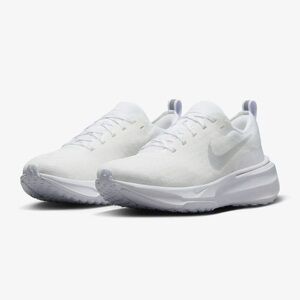 Nike invincible3 runners size 9 womens white